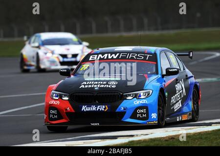 Andrew Jordan (GBR) Team BMW BMW 330i M Sport auf dem Silverstone BTCC Media Day Stockfoto