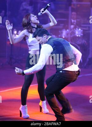 Yahir Othón Parra Durante su Concierto en El Palenque de la Feria de Leon Guanajuato el 16 de Enero del 2014.. (* Foto: TiradorTercero/NortePhoto*) Stockfoto