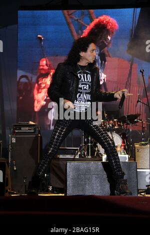 Alex Lora del Grupo mexicano de Rock el TRI durante su concierto en el Valeriana durante la Feria Internacional de Durango 2012. * Durango*. * 2 * Junio* Stockfoto