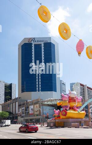 Neujahrsdekorationen, EU Tong Sen Street, Chinatown, Republik Singapur Stockfoto