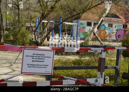 Geschlossene Spielplätze in Frankfurt Deutschland aufgrund von Covid-19 Stockfoto