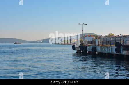 Kinaliada, eine der Prinzeninseln, auch Adalar genannt, im Marmarameer vor der Küste von Istanbul Stockfoto