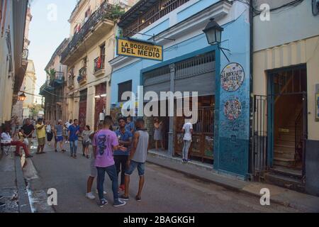 Hemingways berühmter Haunt La Bodeguita del Medio, Havanna, Kuba Stockfoto