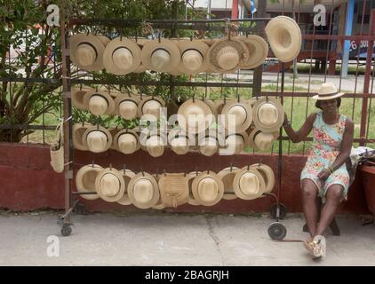 Hut-Anbieter in Calleton Hamel, Havanna, Kuba Stockfoto