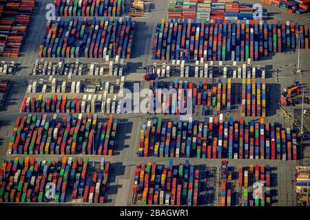 Container am Liegeplatz HHLA Logistics Container Terminal Tollerort und Walter Hofer Euro Gate Container Terminal im Hamburger Hafen, 30.10.2013 , Luftaufnahme, Deutschland, Hamburg Stockfoto