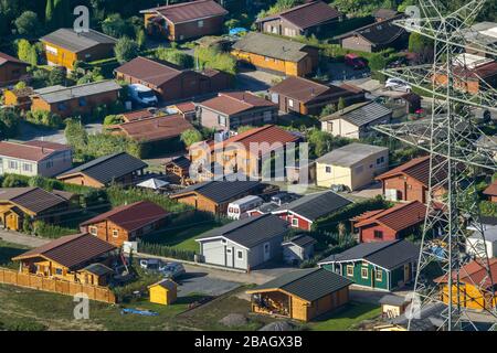 Campingplatz des Freizeitdomizil Entenfangsee mit Blockhütten in Mülheim an der Ruhr, 05.09.2013, Luftaufnahme, Deutschland, Nordrhein-Westfalen, Ruhrgebiet, Mülheim/Ruhr Stockfoto