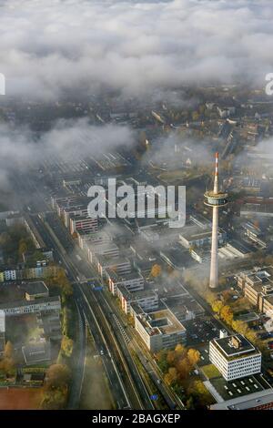 Ansicht des Telekommunikationsturms und der ETEC GmbH mit Sitz in Essen-Holsterhausen, 20.11.2013, Luftaufnahme, Deutschland, Nordrhein-Westfalen, Ruhrgebiet, Essen Stockfoto