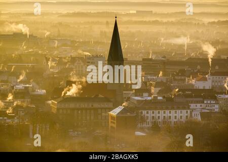 , Morgennebel über die Pauluskirche in Hamm, 11.12.2013, Luftbild, Deutschland, Nordrhein-Westfalen, Ruhrgebiet, Hamm Stockfoto