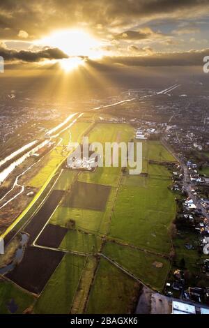 , Sonnenuntergang über dem Flugplatz Hamm, 04.01.2015, Luftbild, Deutschland, Nordrhein-Westfalen, Ruhrgebiet, Hamm Stockfoto