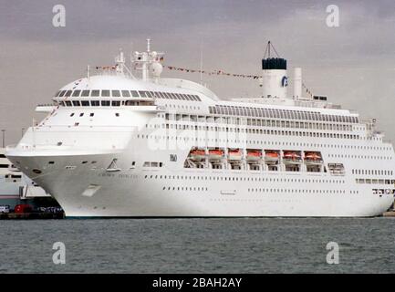 Großes Schiff Stockfoto