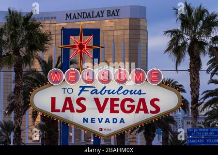 Das "Willkommen in Las Vegas"-Schild entlang des Strip in Las Vegas, Nevada, USA. Stockfoto