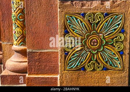 Schöne grüne alte Mosaic Hintergrund. Mosaikboden im antiken Stil