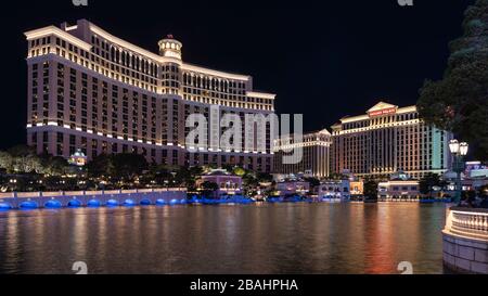 Der Bellagio Hotel and Casino Komplex entlang des Strip in Las Vegas, Nevada, USA. Stockfoto