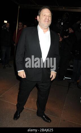 Manhattan, Vereinigte Staaten Von Amerika. März 2013. NEW YORK, NY - MÄRZ 14: Harvey Weinstein nimmt am 14. März 2013 an der 25. Geburtstags-Party des New Yorker Observer im Four Seasons Restaurant in New York City Teil Stockfoto