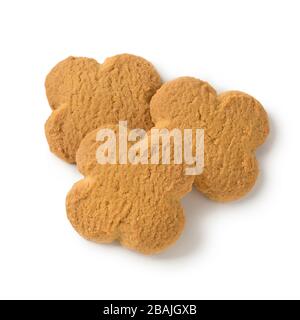 Eine Gruppe traditioneller holländischer Butterkekse, isoliert auf weißem Hintergrund Stockfoto