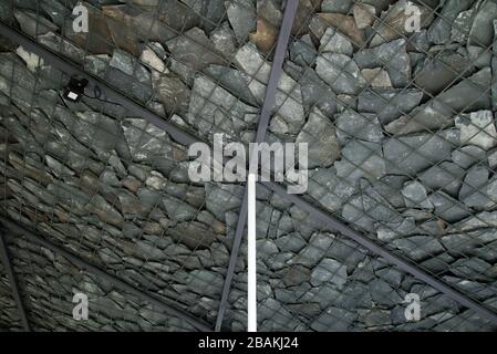 Serpentine Pavilion 2019, Kensington Gardens, London entworfen von Junya Ishigami. Stockfoto