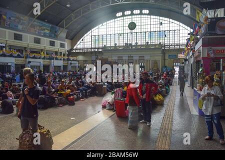 Bahnhof Bangkok 110120 Stockfoto