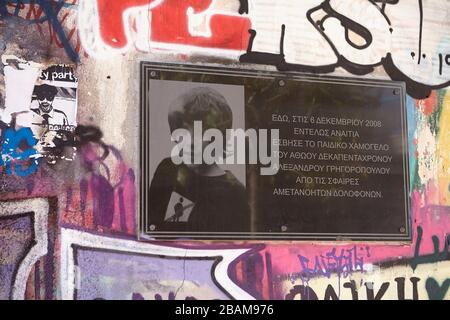 Athen. Grab im Gedenken an Alexis Grigoropoulos getötet, unbewaffnet, von der griechischen Polizei im Jahr 2008. Griechenland. Stockfoto