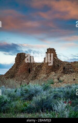 Verfallenen Mauern, Pueblo Bonito, Chaco Culture National Historical Park, New Mexiko USA Stockfoto