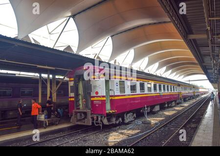 Bahnhof Bangkok 110120 Stockfoto