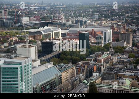 Luftaufnahme der Euston Station British Library Francis Crick Institute Kings Cross London vom BT Tower, 60 Cleveland St, Fitzrovia, London W1T 4JZ Stockfoto