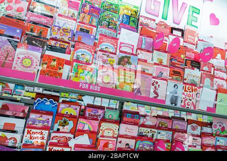 Miami Florida, Midtown, Target, Discounter, Kaufhaus, Vitrine Verkauf, Grußkarten, FL110116018 Stockfoto