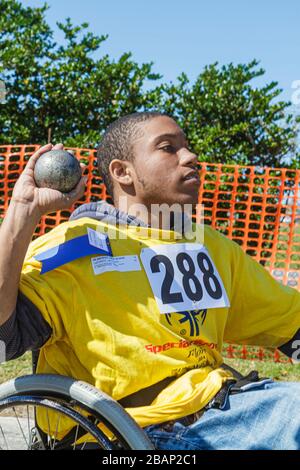 Miami Florida, Liberty City, Traz Powell Stadium, Special Olympics, Bedürfnisse, Track & Field geistig Behinderte spezielle Bedürfnisse, eingeschränkt, Student Stu Stockfoto