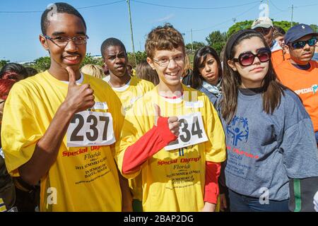 Miami Florida, Liberty City, Traz Powell Stadium, Special Olympics, Bedürfnisse, Track & Field geistig behinderte Menschen, besondere Bedürfnisse, eingeschränkt, schwarzer Mann, Stockfoto