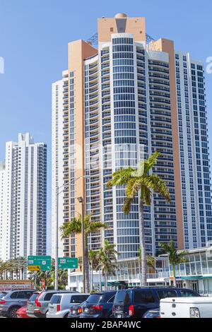 Miami Florida, Sunny Isles Beach, Collins Avenue, Ocean III, Hochhaus Wolkenkratzer Gebäude Eigentumswohnung Wohnapartment Stockfoto