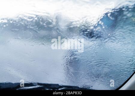 Florida, Hollywood, Interstate 95, I 95, Regen, Regen, starker Regen, Regenguss, eingeschränkte Sicht, Autobahn, Fahren, Verkehr, gefährlich, vorsichtig, Blick durch Windschutzscheibe Stockfoto