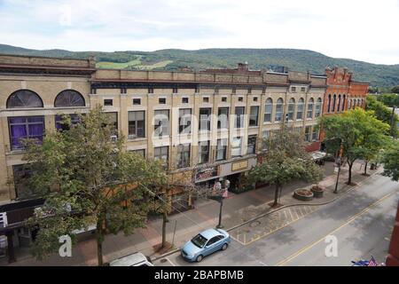 Oneonta USA - 15. September 2013 - Hauptstraße Oneonta NY Stockfoto
