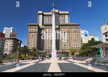 San Francisco, Kalifornien - 26. August 2019: Union Square, das Herz von Geschäften, Restaurants und Unterhaltung in San Francisco, Kalifornien, USA. Stockfoto