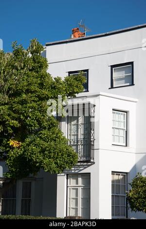 White Terraced House an der Kew Road, Richmond upon Thames, London Stockfoto