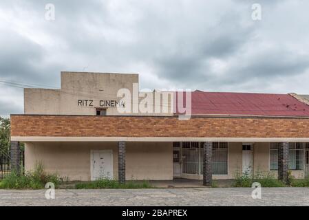 WINBURG, SÜDAFRIKA - 1. MÄRZ 2020: Verlassenes Kino in Winburg, einer Kleinstadt in der Provinz Freistaat Stockfoto