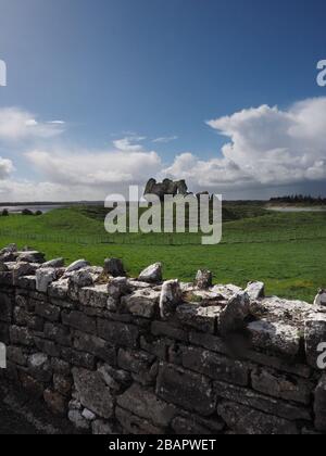 Clonmacnoise Castle, Kloster von Clonmacnoise, gegründet im Jahr 544, County Offaly, Republik Irland Stockfoto