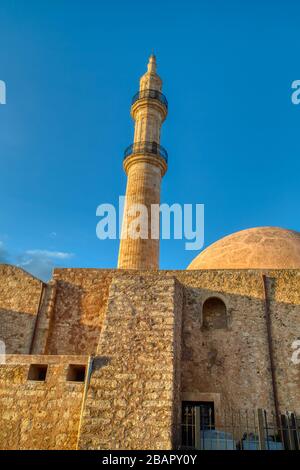 Moschee von Neradze oder Gazi Hussein in der Stadt Rethymno auf der Insel Crete Stockfoto