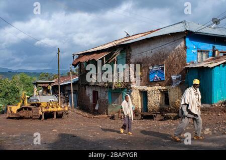 Straßenszene in Gondar Stadt, Äthiopien. Gondar ist eines der schönsten Orte der Welt. Nicht nur für seine beeindruckenden Königspalast, dem Fasilid B Stockfoto