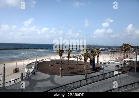(200329) -- TEL AVIV, 29. März 2020 (Xinhua) -- am 28. März 2020 ist in der israelischen Zentralstadt Tel Aviv eine leere Strandpromenade zu sehen. Israel meldete am Samstag 584 neue Fälle von COVID-19, was die Gesamtzahl der bestätigten Fälle auf 3.619 brachte, sagte das israelische Gesundheitsministerium. (Gideon Markowicz/JINI/Handout über Xinhua) Stockfoto