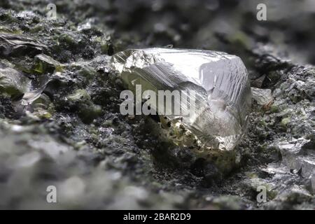 Südafrikanischer Naturdiamant in Kimberlite Stockfoto