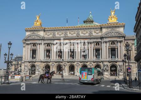 PARISER LOCKDOWN 10. TAG Stockfoto