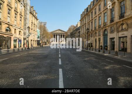 PARISER LOCKDOWN 10. TAG Stockfoto