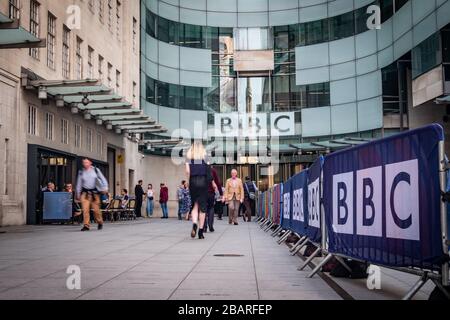 Oder die BBC British Broadcasting Corporation Hauptsitz in Portland Place - eine Welt berühmten britischen öffentlich-rechtlichen Senders Stockfoto