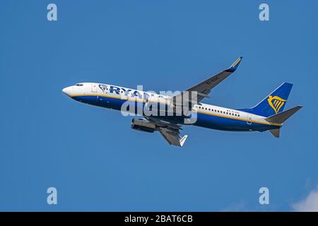 Ryanair 737-8AS, EI-EGC, Abfahrt vom Flughafen Manchester Stockfoto