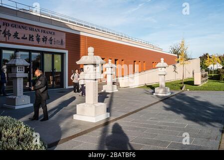 Bussy St Georges Esplanade des Religions FO Guang Shan Taiwan chinesischer Tempel. Stockfoto