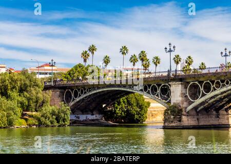 Puente de Isabel II (Triana-Brücke) Sevilla, Andalusien, Spanien Stockfoto