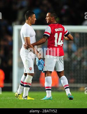 Arsenals Theo Walcott und Alex Oxlade-Chamberlain (links) Stockfoto