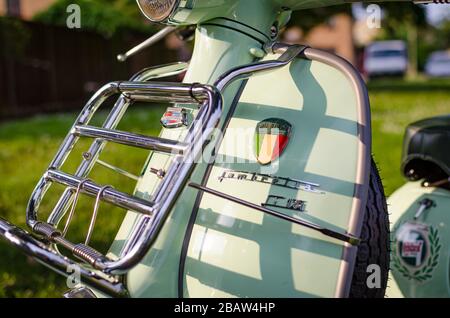 1963 restauriertes Pfefferminzgrün Lambretta 150sli Innocentis Stockfoto