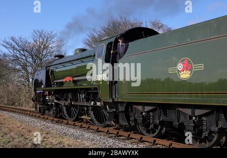 Schulen Klasse 30925 Cheltenham auf der Mid Hants Railway. Stockfoto