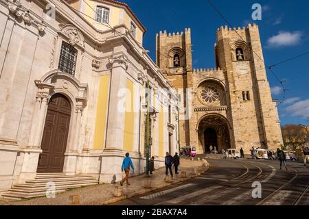 Lissabon, Portugal - 2. März 2020: Kathedrale von Lissabon (Sé de Lisboa) Stockfoto