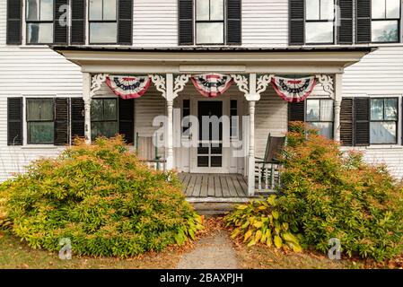Fall in New England Old House Fassade, USA Stockfoto